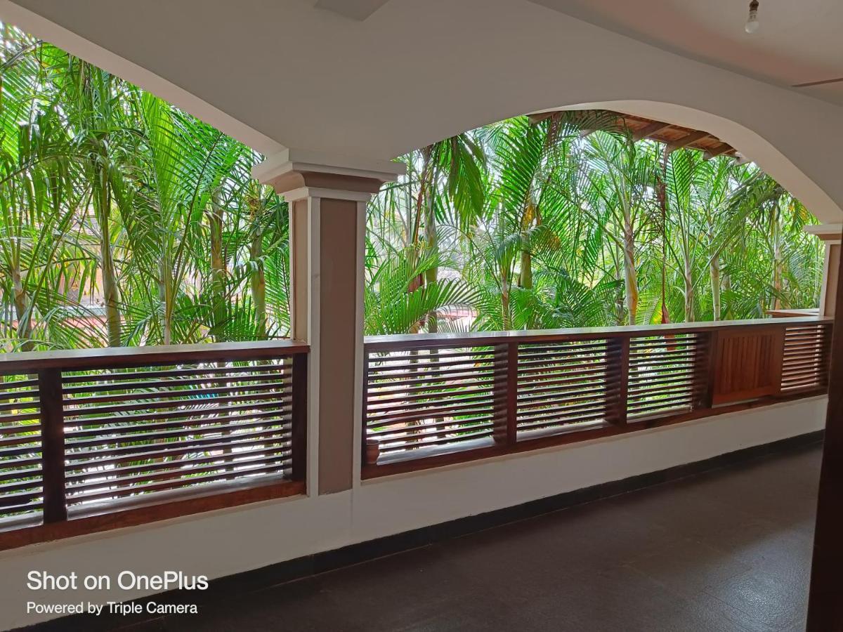 Dunhill Resort 3*